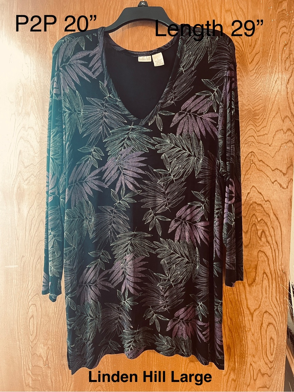 Linden Women's Black V-Neck Long Sleeve Top with Leaf Print - Large